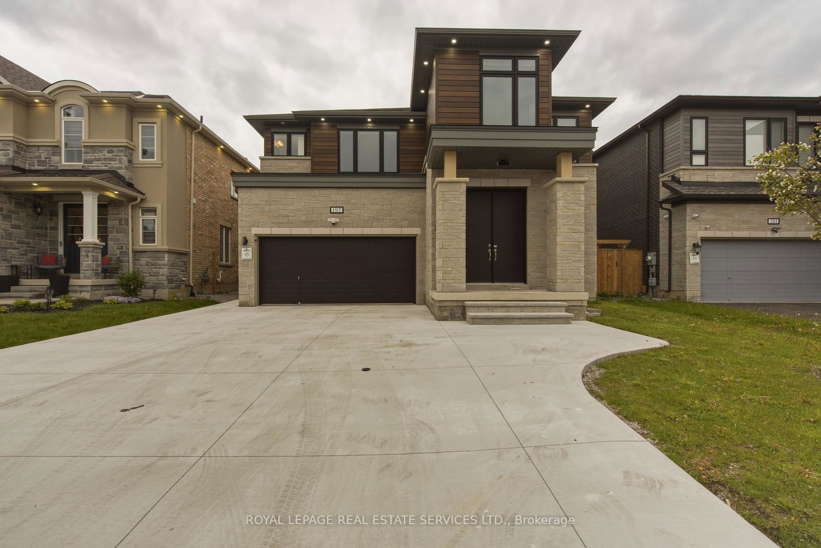 197-whittington-drive-hamilton-ontario-x13140540
