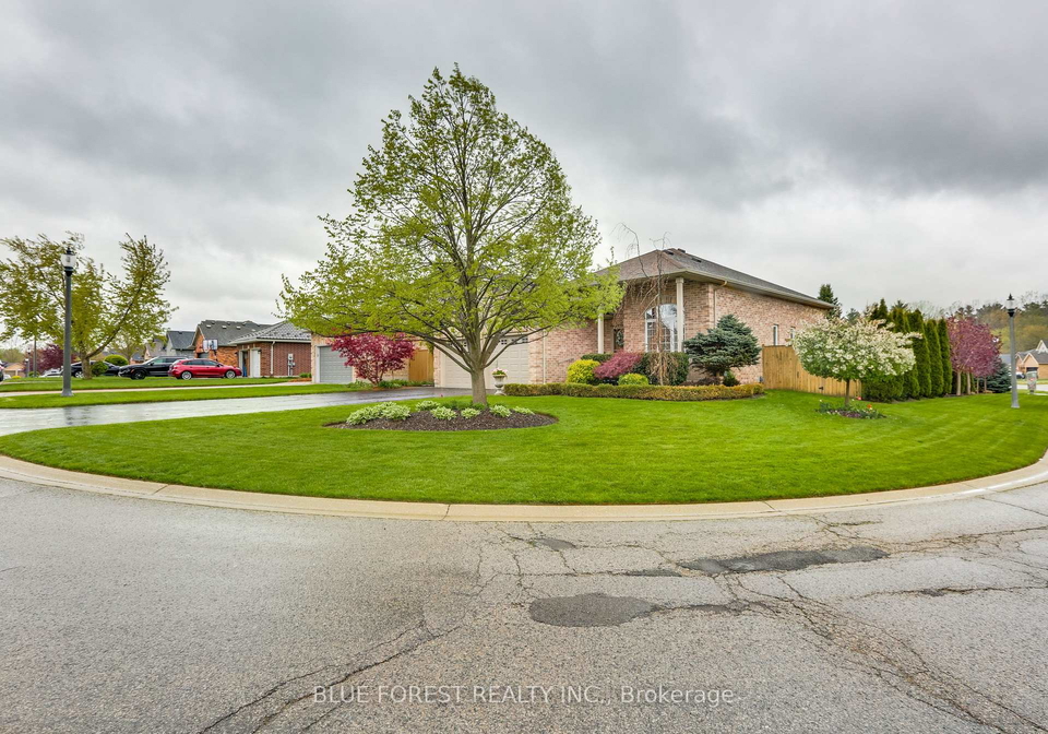 179-forest-grove-crescent-thames-centre-ontario-x13140702