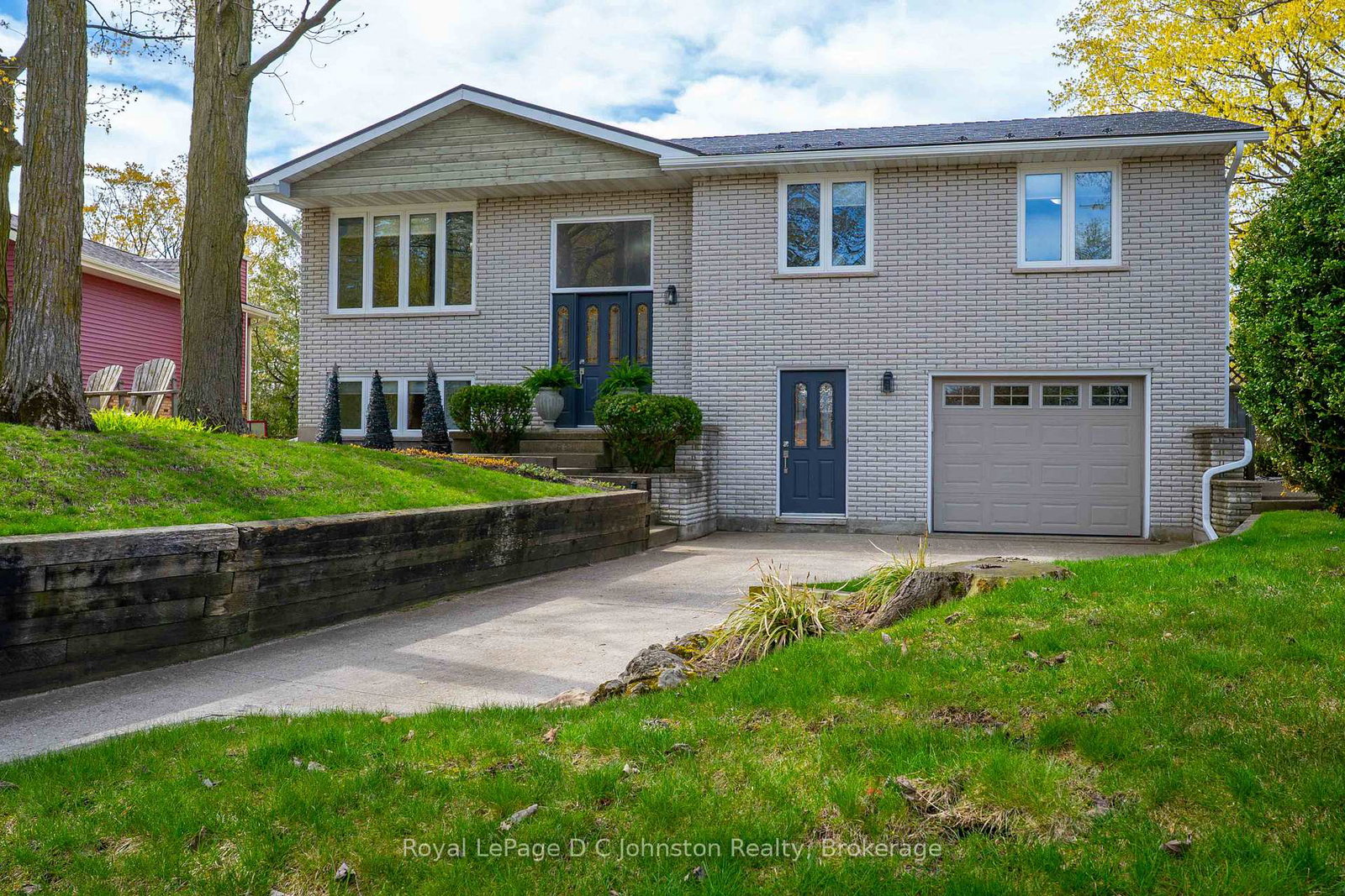 343-maple-drive-saugeen-shores-ontario-x13140744