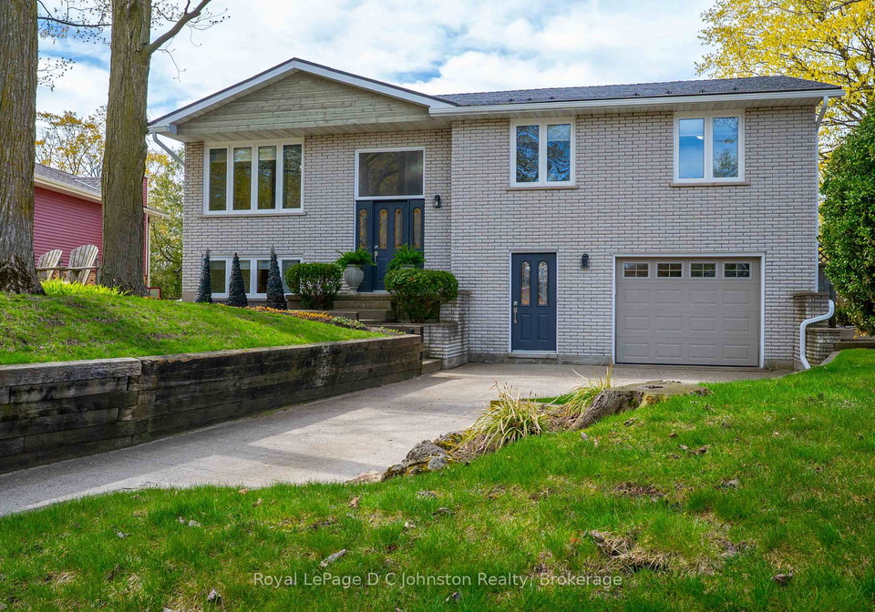 343-maple-drive-saugeen-shores-ontario-x13140744