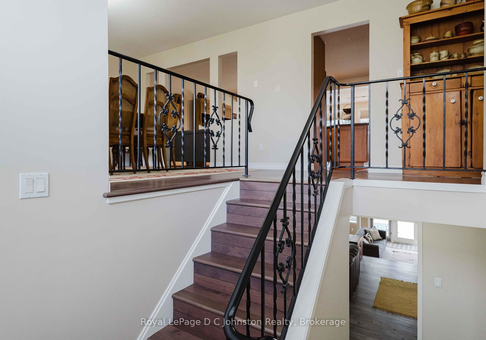 343-maple-drive-saugeen-shores-ontario-x13140744