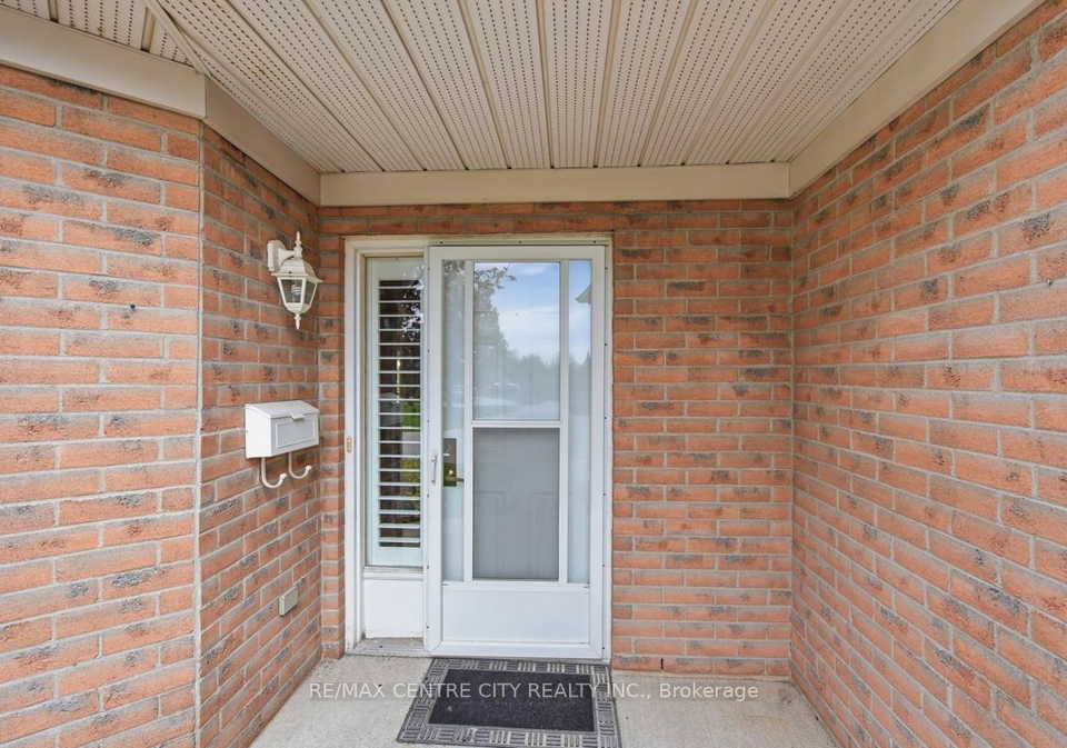 22-ilderbrook-circle-middlesex-centre-ontario-x13141024
