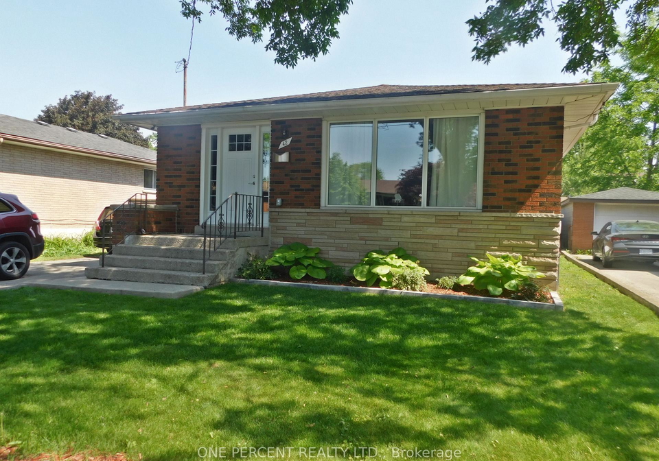42-atwater-crescent-hamilton-ontario-x13141038