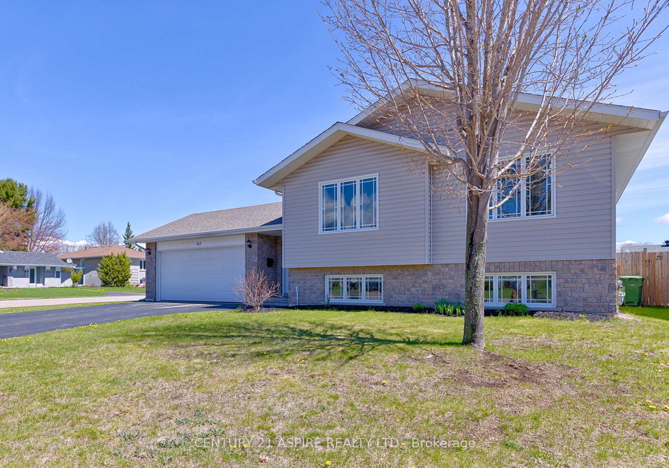 42-oak-avenue-petawawa-ontario-x13141040
