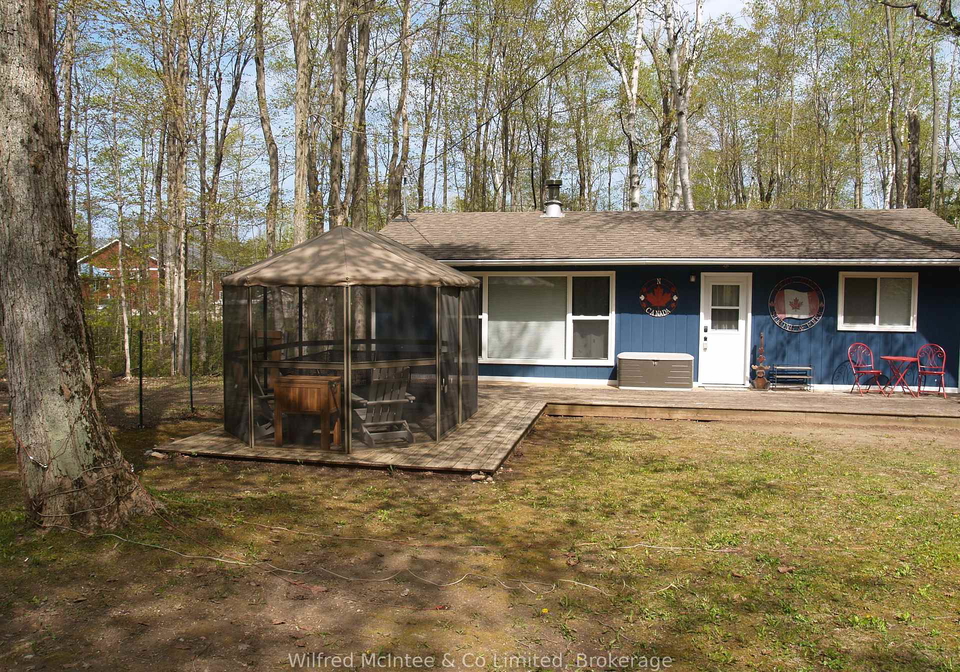 199-thompson-avenue-native-leased-lands-ontario-x13141096
