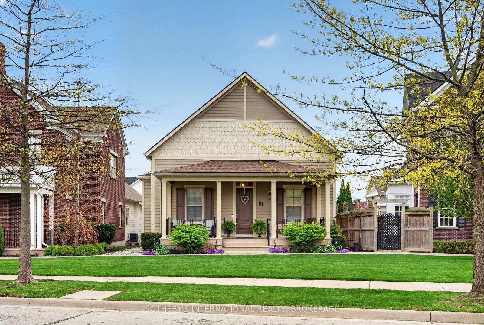 51-nw-brock-street-n-niagara-on-the-lake-ontario-x13141106