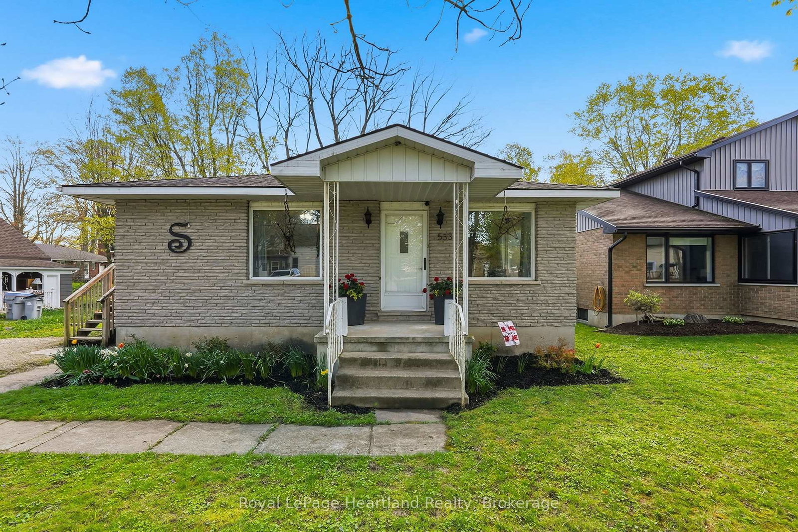 533-ainley-street-huron-east-ontario-x13141148