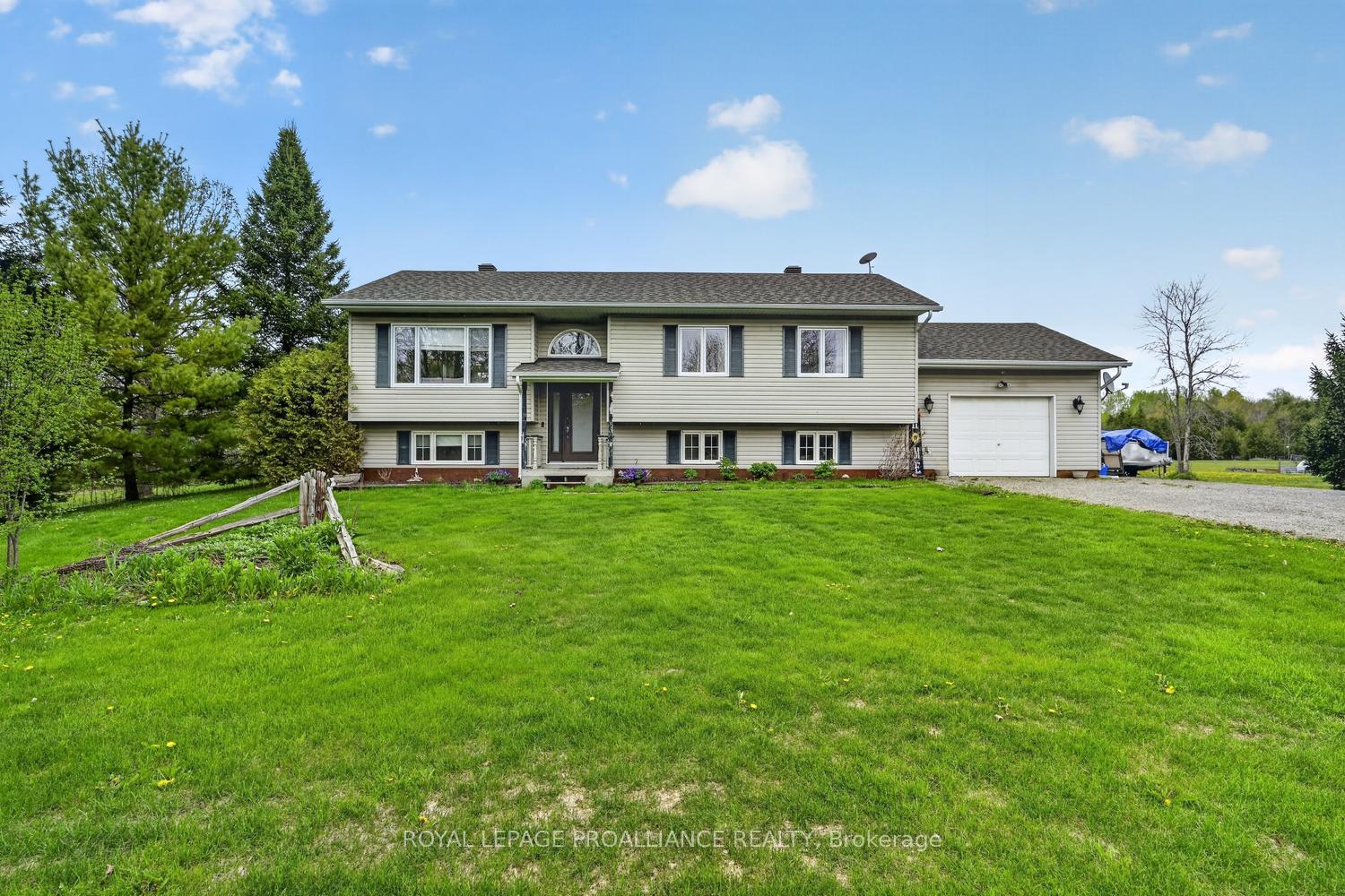 329-county-road-29-elizabethtown-kitley-ontario-x13141292