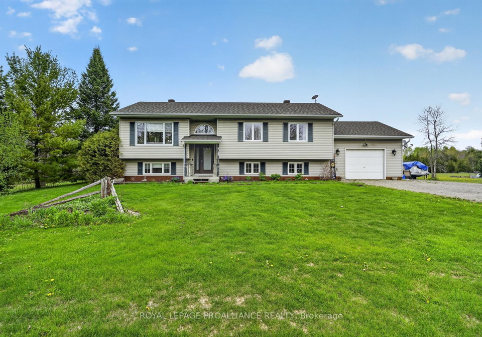 329-county-road-29-elizabethtown-kitley-ontario-x13141292