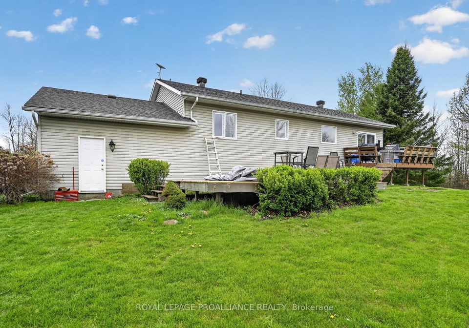 329-county-road-29-elizabethtown-kitley-ontario-x13141292