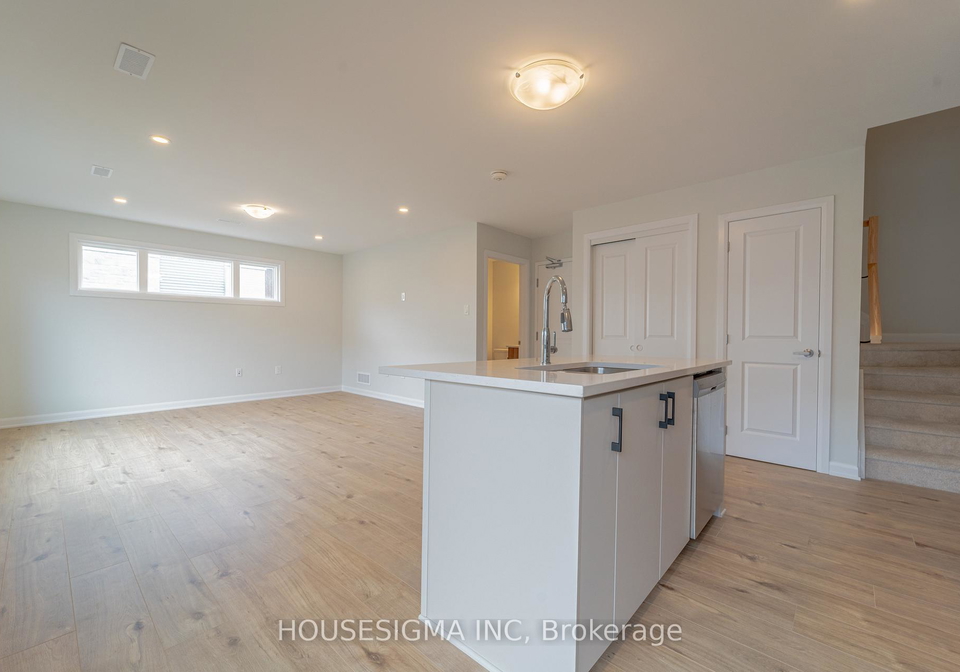 1136-creekway-private-kanata-ontario-x13141326