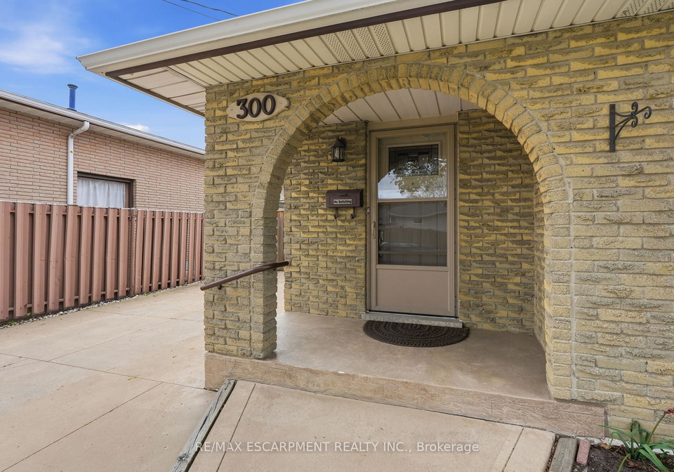 300-eaglewood-drive-hamilton-ontario-x13141770
