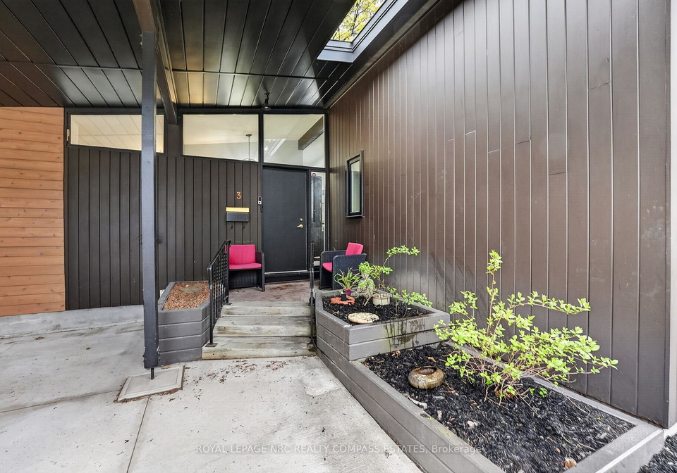 3-west-hampton-road-st-catharines-ontario-x13142144