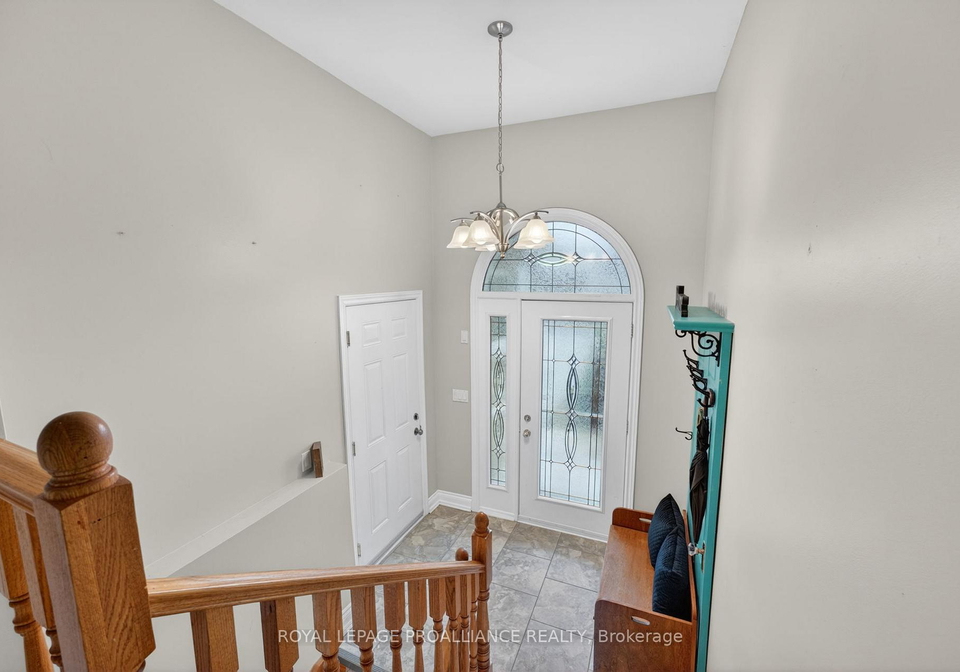 18-south-murray-street-quinte-west-ontario-x13142178