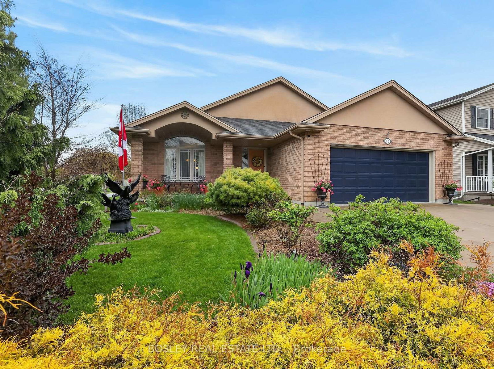 15-hope-avenue-niagara-on-the-lake-ontario-x13142452