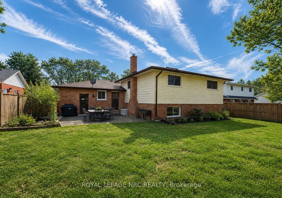60-millbridge-crescent-pelham-ontario-x13142638