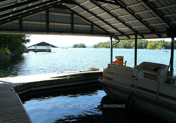 14-downie-island-leeds-and-the-thousand-islands-ontario-x13142658