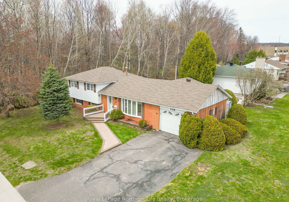 1608-parkwood-drive-north-bay-ontario-x13142672