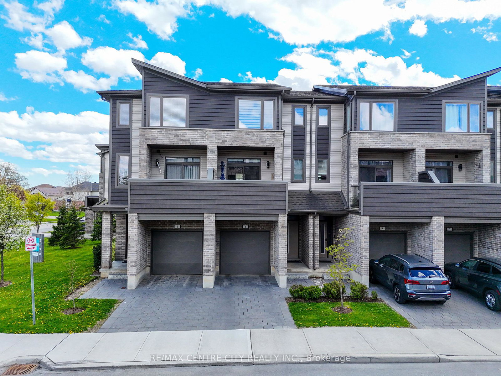 2070-meadowgate-boulevard-london-south-ontario-x13142686