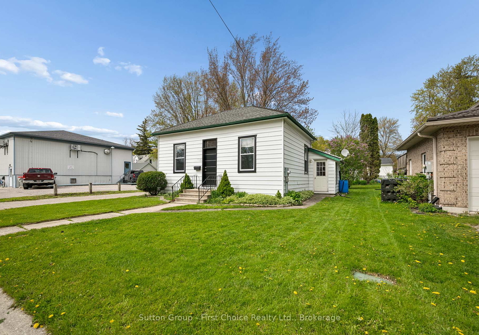 115-legion-street-west-perth-ontario-x13142886
