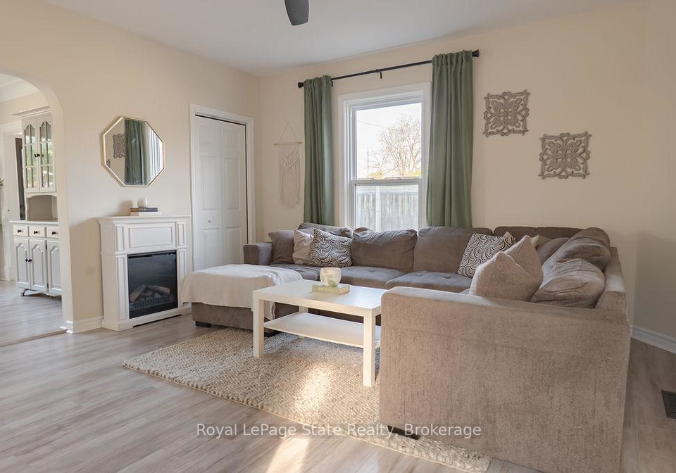 8-dundas-street-brantford-ontario-x13142934