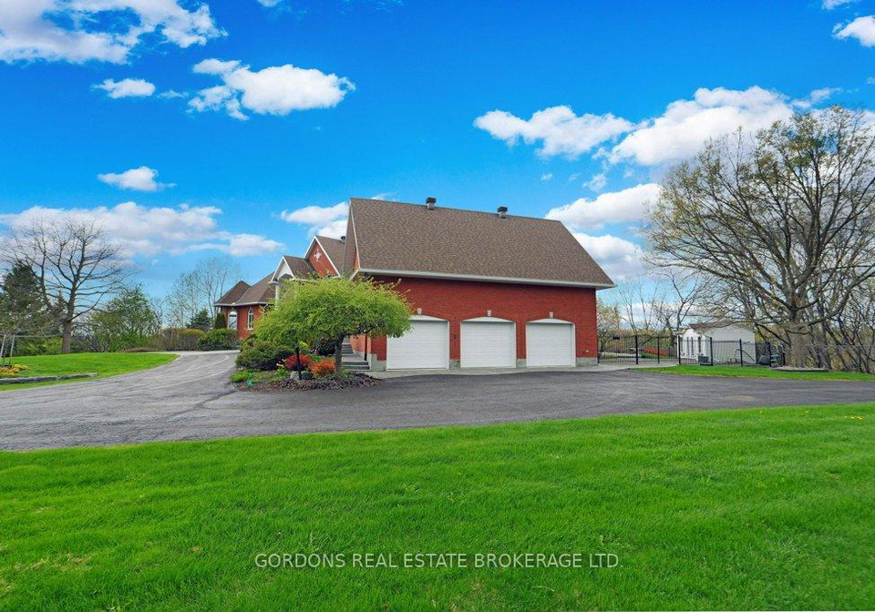 2369-lookout-drive-ottawa-ontario-x13143046