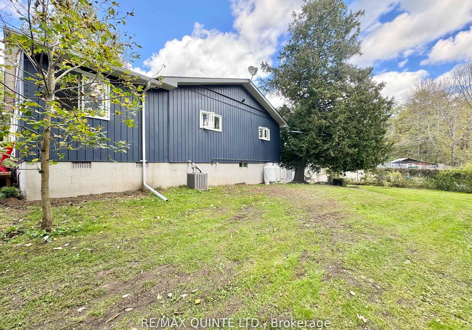 109006-hwy-7-highway-tweed-ontario-x13143144