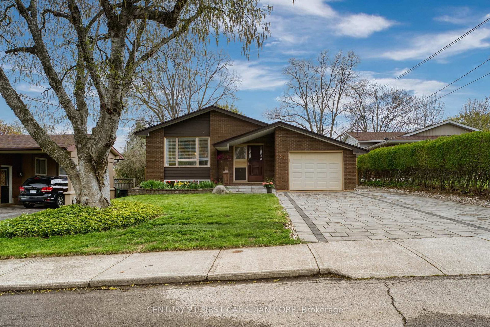 31-brenlyn-court-hamilton-ontario-x13143156