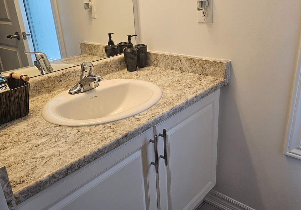 14-doc-lougheed-avenue-southgate-ontario-x13143254