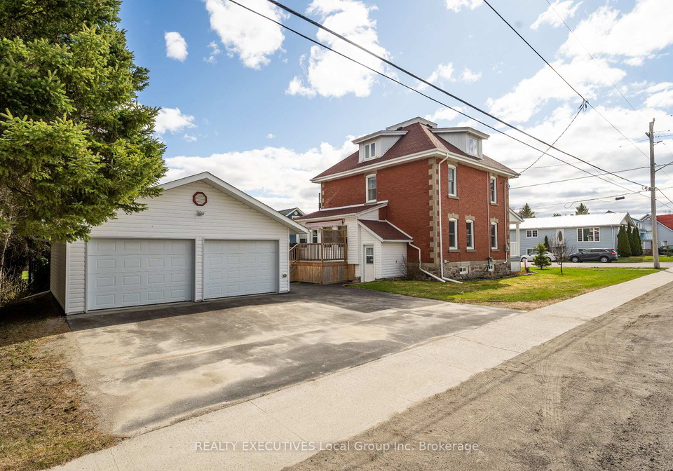 10-dubeau-street-west-nipissing-ontario-x13143258
