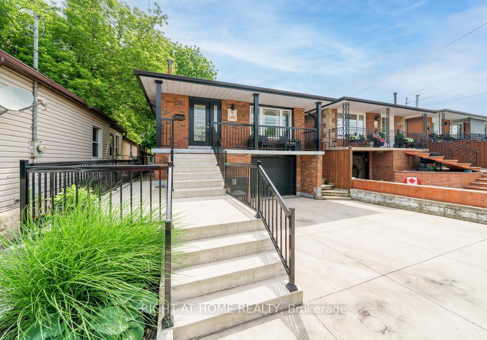 494-ferguson-avenue-n-hamilton-ontario-x13143292