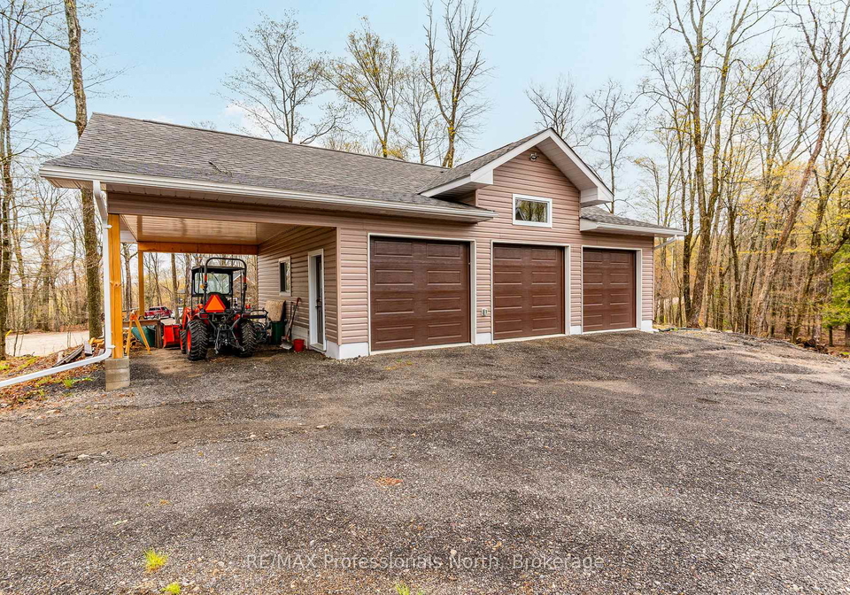 253-ridgeview-road-dysart-et-al-ontario-x13143854