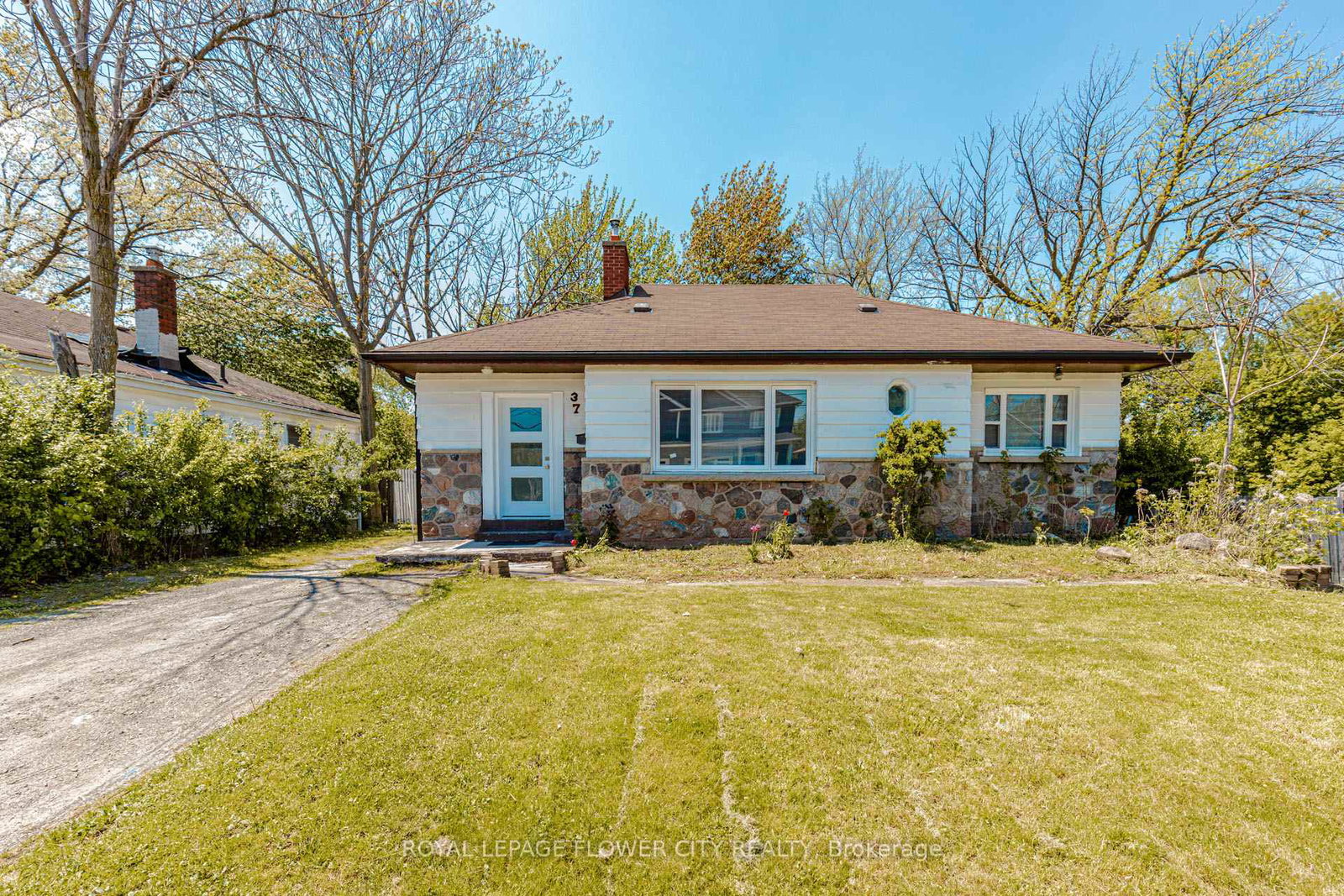 37-warwick-road-hamilton-ontario-x13144006
