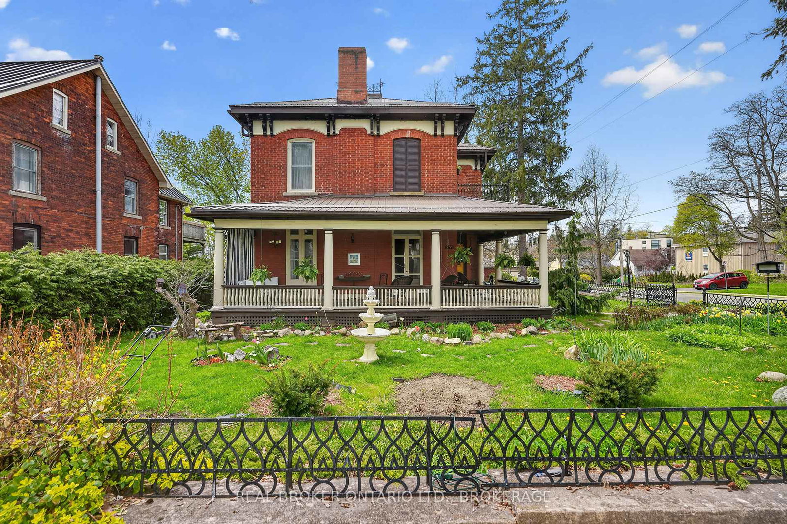 130-main-street-gananoque-ontario-x13144148