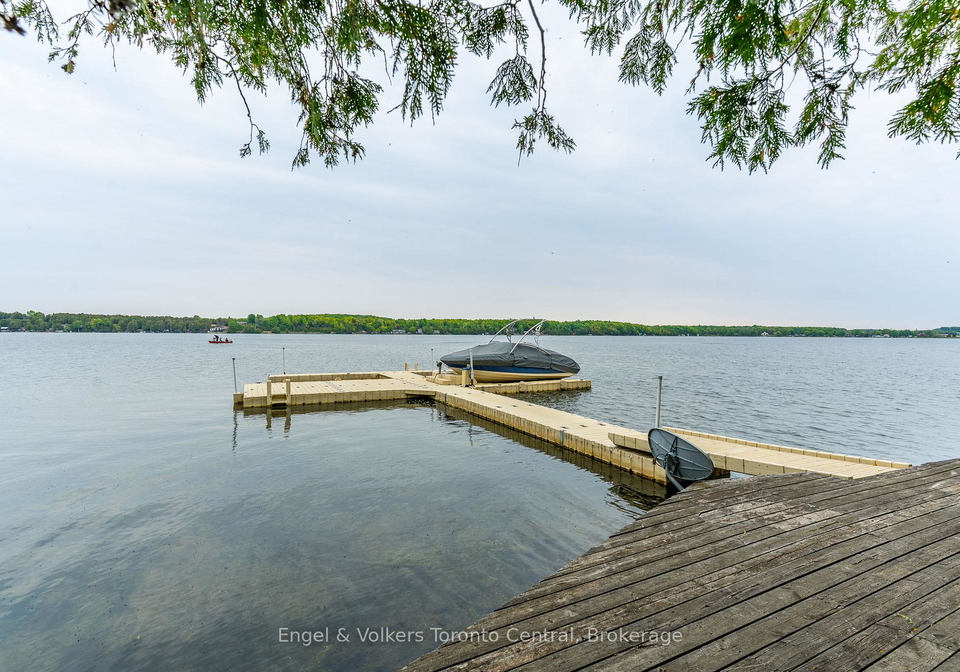 14-victoria-island-south-bruce-peninsula-ontario-x13144318