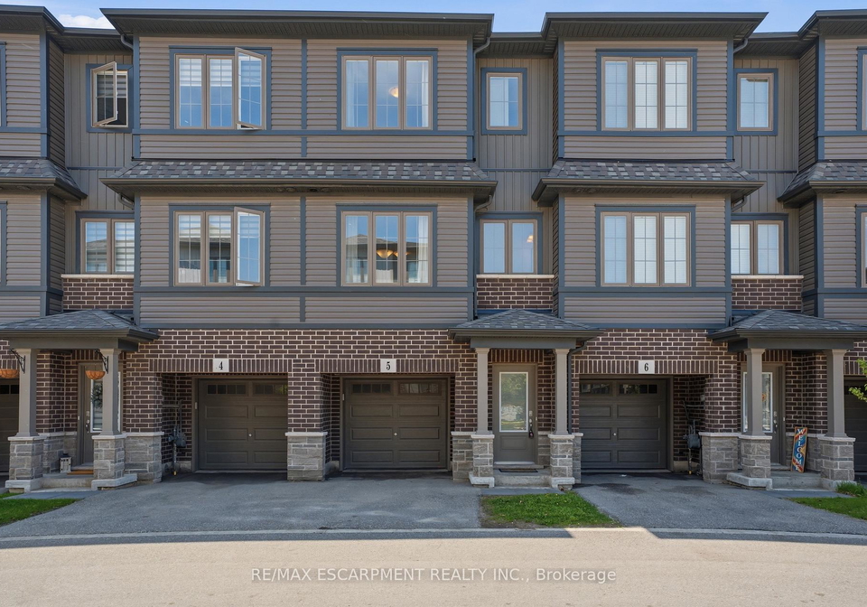 124-compass-trail-cambridge-ontario-x13144324