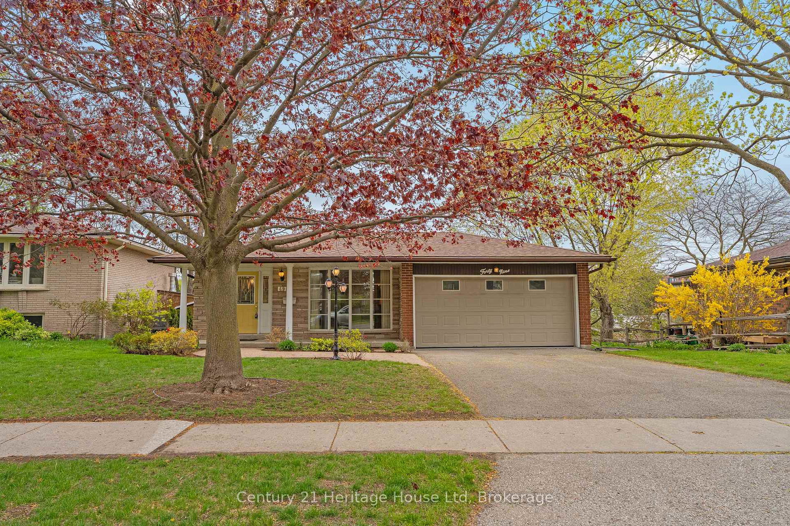 49-vanier-drive-guelph-ontario-x13144428