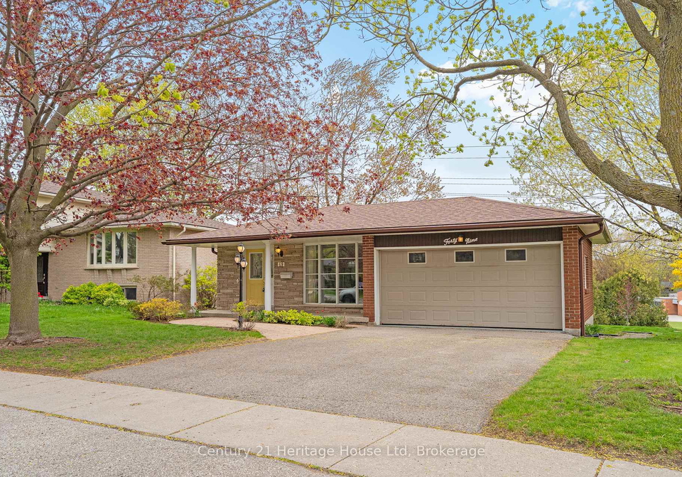 49-vanier-drive-guelph-ontario-x13144428