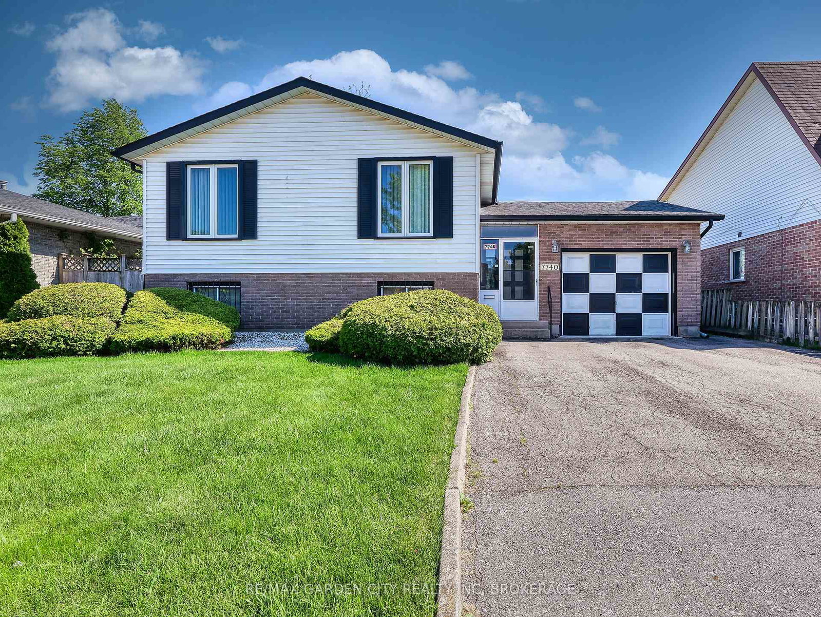 7740-chorozy-street-niagara-falls-ontario-x13144492