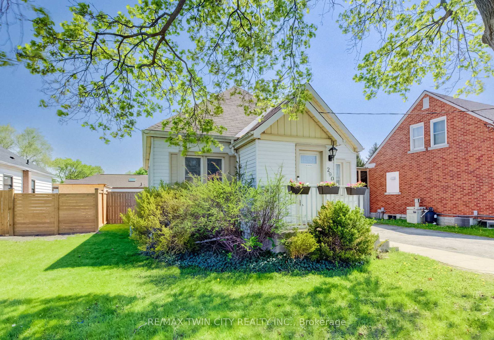 290-lancaster-street-w-kitchener-ontario-x13144620