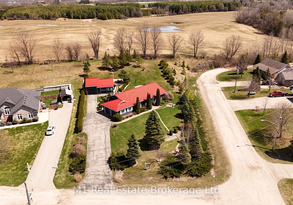 2-joanne-crescent-minto-ontario-x13144938