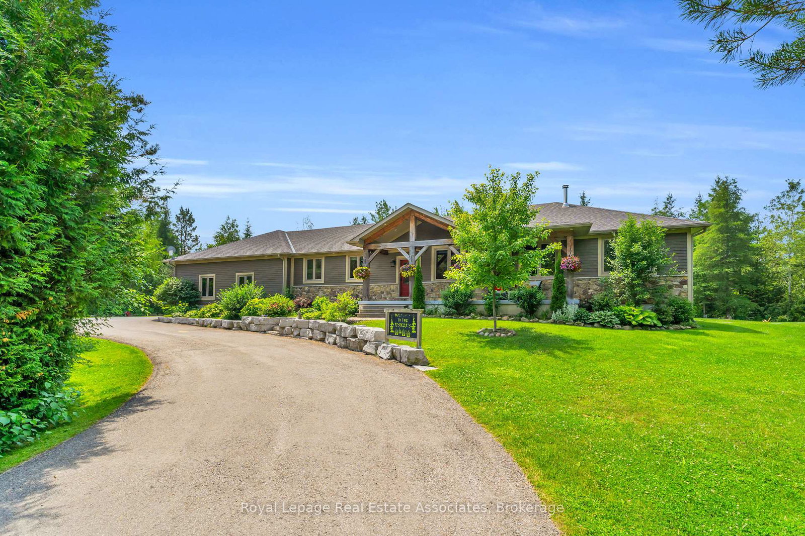 5594-first-line-erin-ontario-x13144952