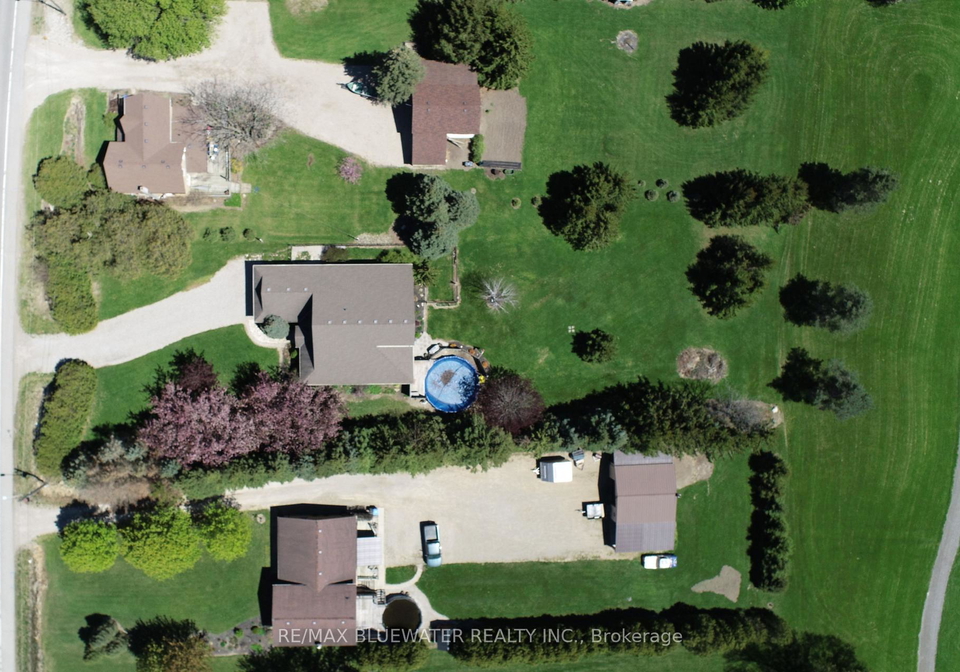 295-main-street-lambton-shores-ontario-x13145388