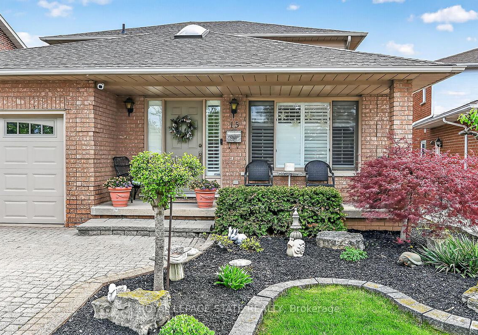 15-gabriele-court-hamilton-ontario-x13145910
