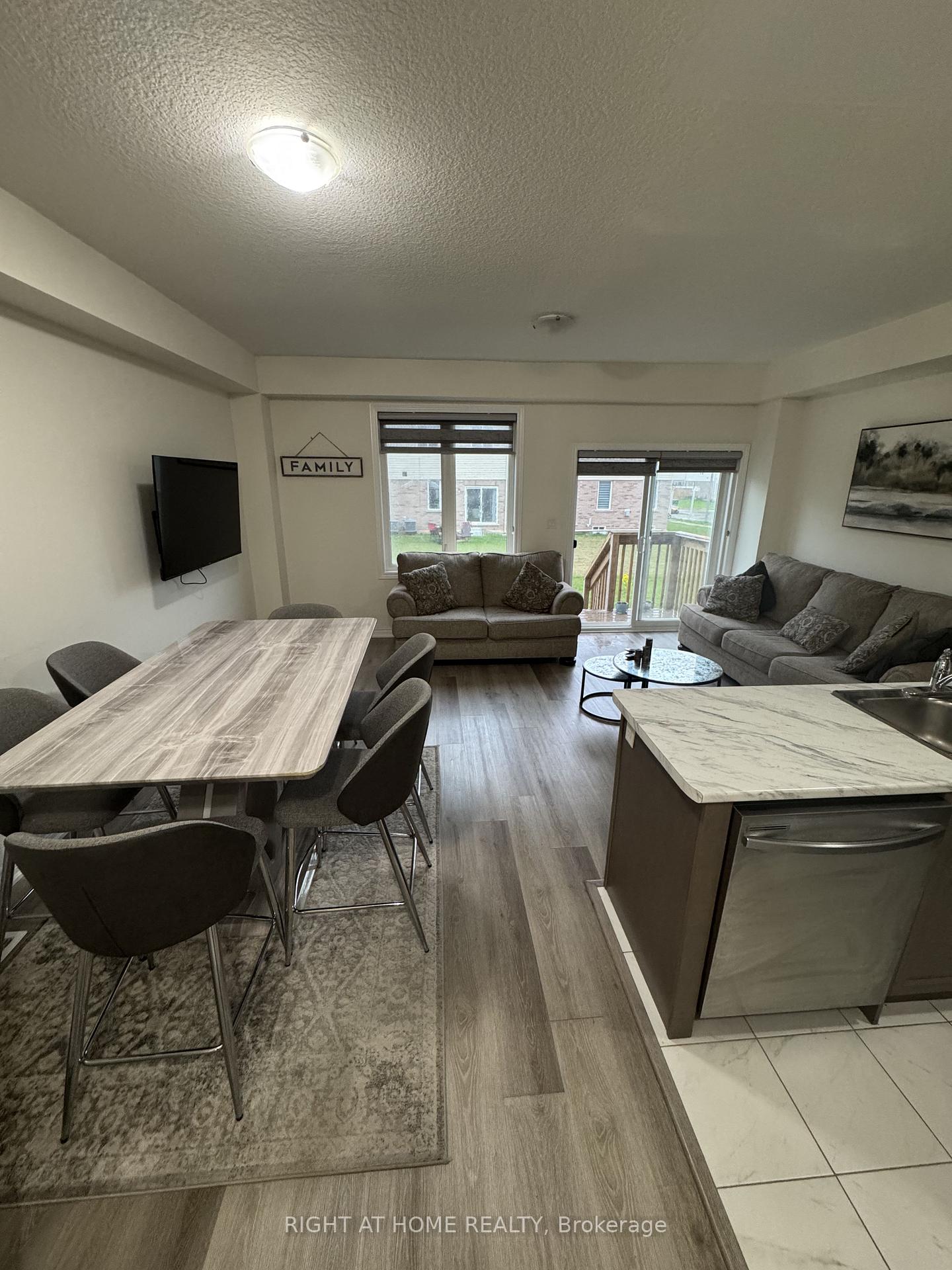 76-pinot-crescent-hamilton-ontario-x13145952