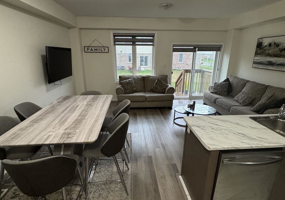 76-pinot-crescent-hamilton-ontario-x13145952