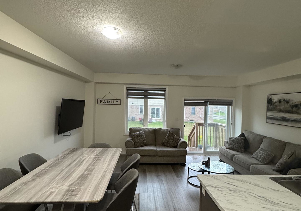 76-pinot-crescent-hamilton-ontario-x13145952