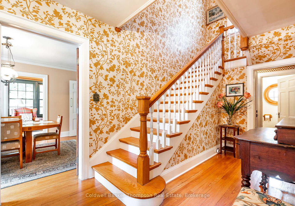 68-west-street-s-huntsville-ontario-x13146120