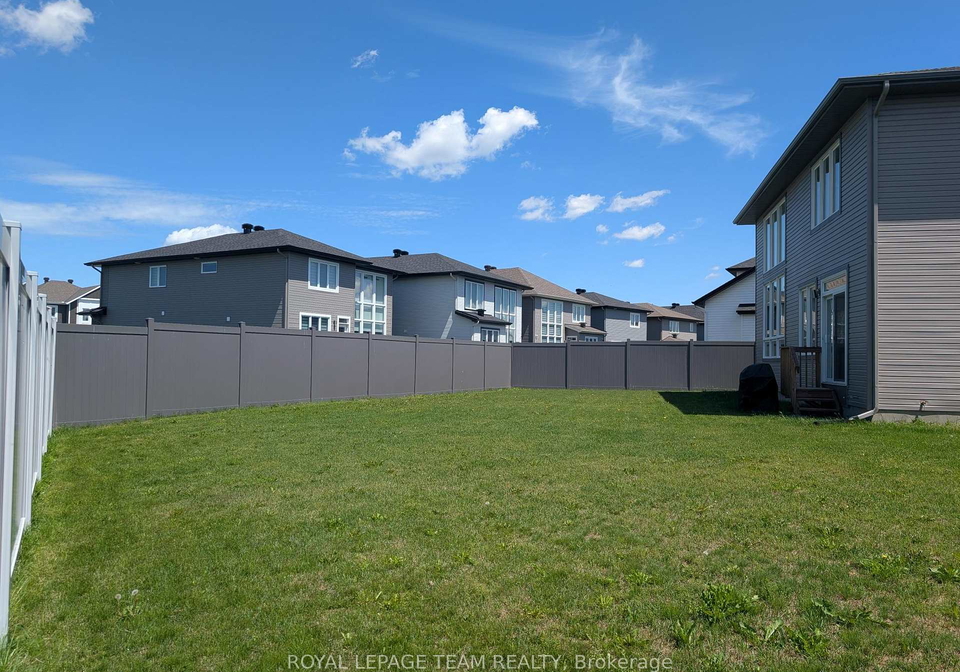 408-gidran-circle-kanata-ontario-x13146244