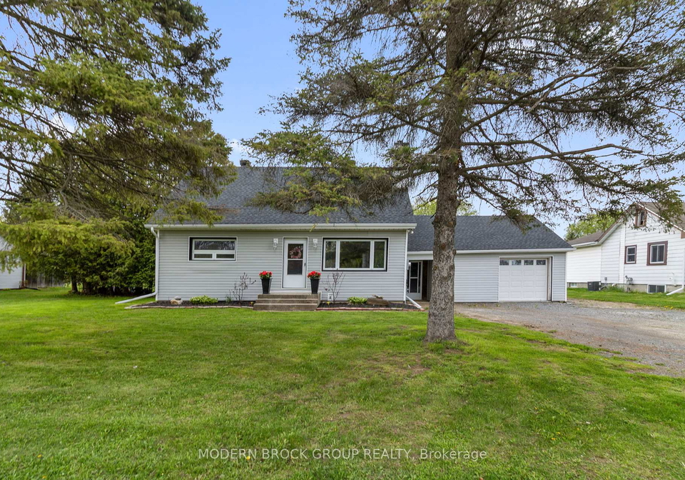 1055-county-road-15-augusta-ontario-x13146288